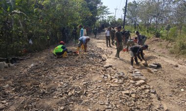 Satgas TMMD Pandeglang, Wujudkan Harapan Warga Bangunkan Jalan Di Pangburangan Patia