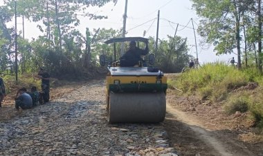Di Atas Hamparan Batu, TMMD Ke-129 Menggilas Harapan Menjadi Jalan Kehidupan