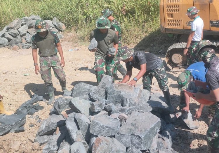 Batu Demi Batu, Satgas TMMD Ke-129 Kodim 0601/Pandeglang Wujudkan Jalan Impian Warga