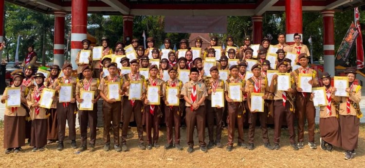 Bangga! 49 Anggota Saka Wira Kartika Pagelaran Berhasil Raih Pramuka Penegak Garuda